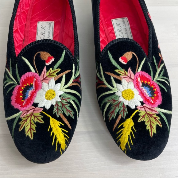 BERK Burlington Arcade London Black Velvet Floral Embroidered Loafer Shoe - Picture 2 of 11